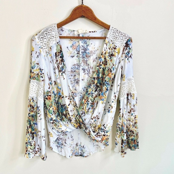 Love Stitch Tops - Love Stitch Boho Crochet Twist Front Floral Blouse